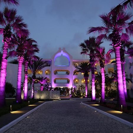 The Mirage Resort & Spa Hammamet Exterior foto The resort at night