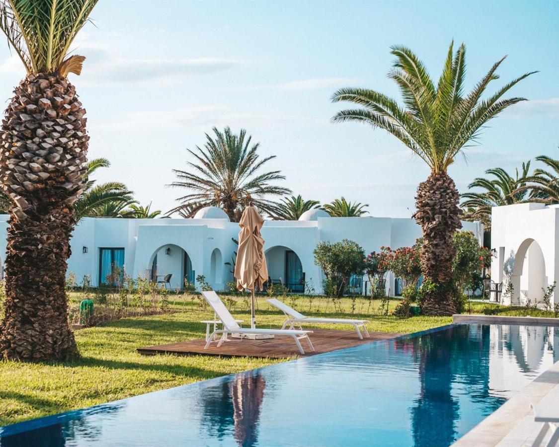 The Mirage Resort & Spa Hammamet Exterior foto The swimming pool at the hotel