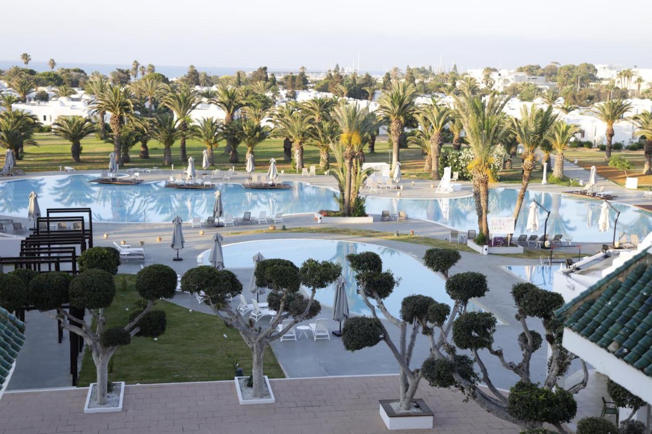 The Mirage Resort & Spa Hammamet Exterior foto A view of the resort
