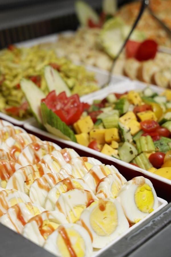 The Mirage Resort & Spa Hammamet Exterior foto A salad of mango, avocado, and lime
